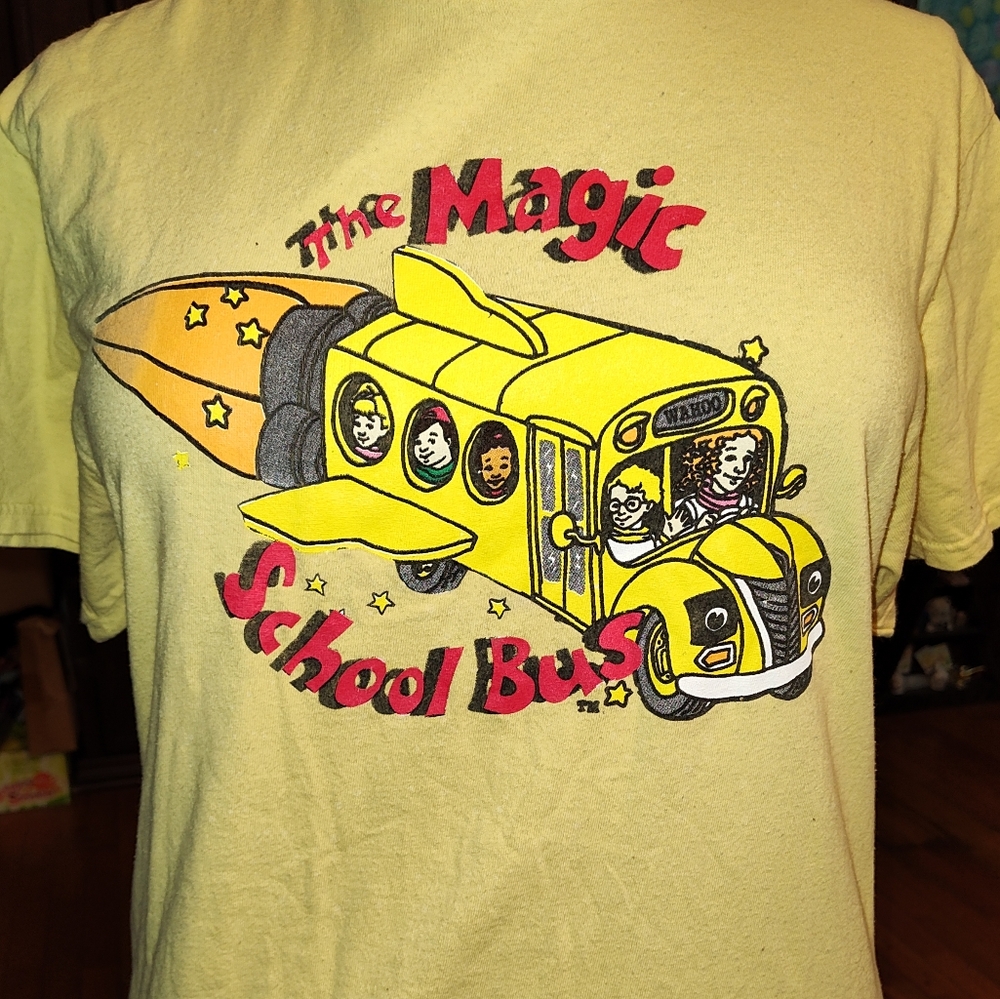 The Magic School Bus Tshirt women's L Nostalgia 90s